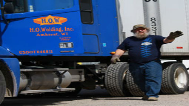 Are You Looking for Trucking Jobs With Great Benefits?