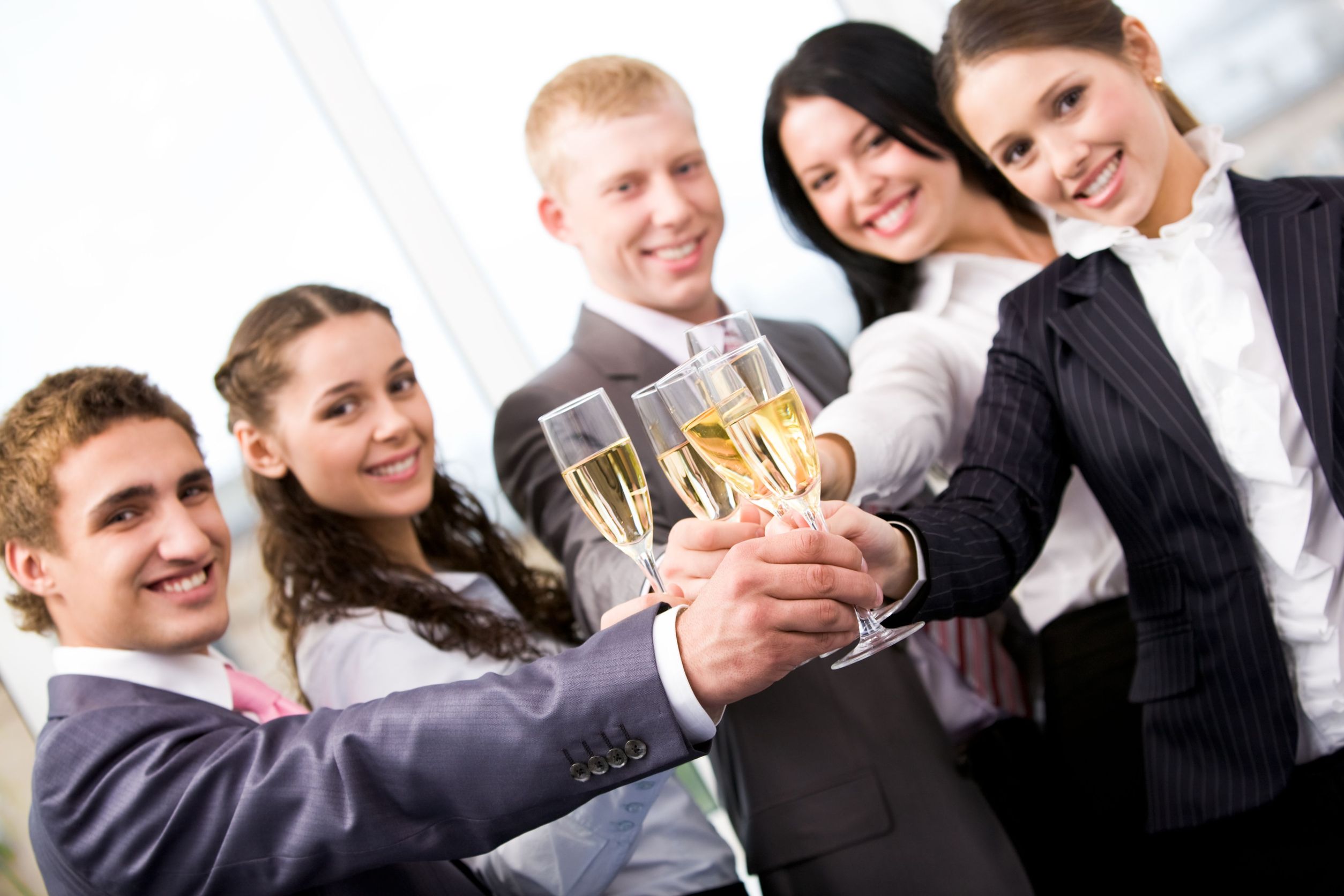 Primary Reasons to Use the Services of a Corporate Party Planner in Boston