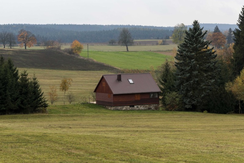 Finding a Hunting Lodge in South Dakota Is Similar to Finding a Hotel