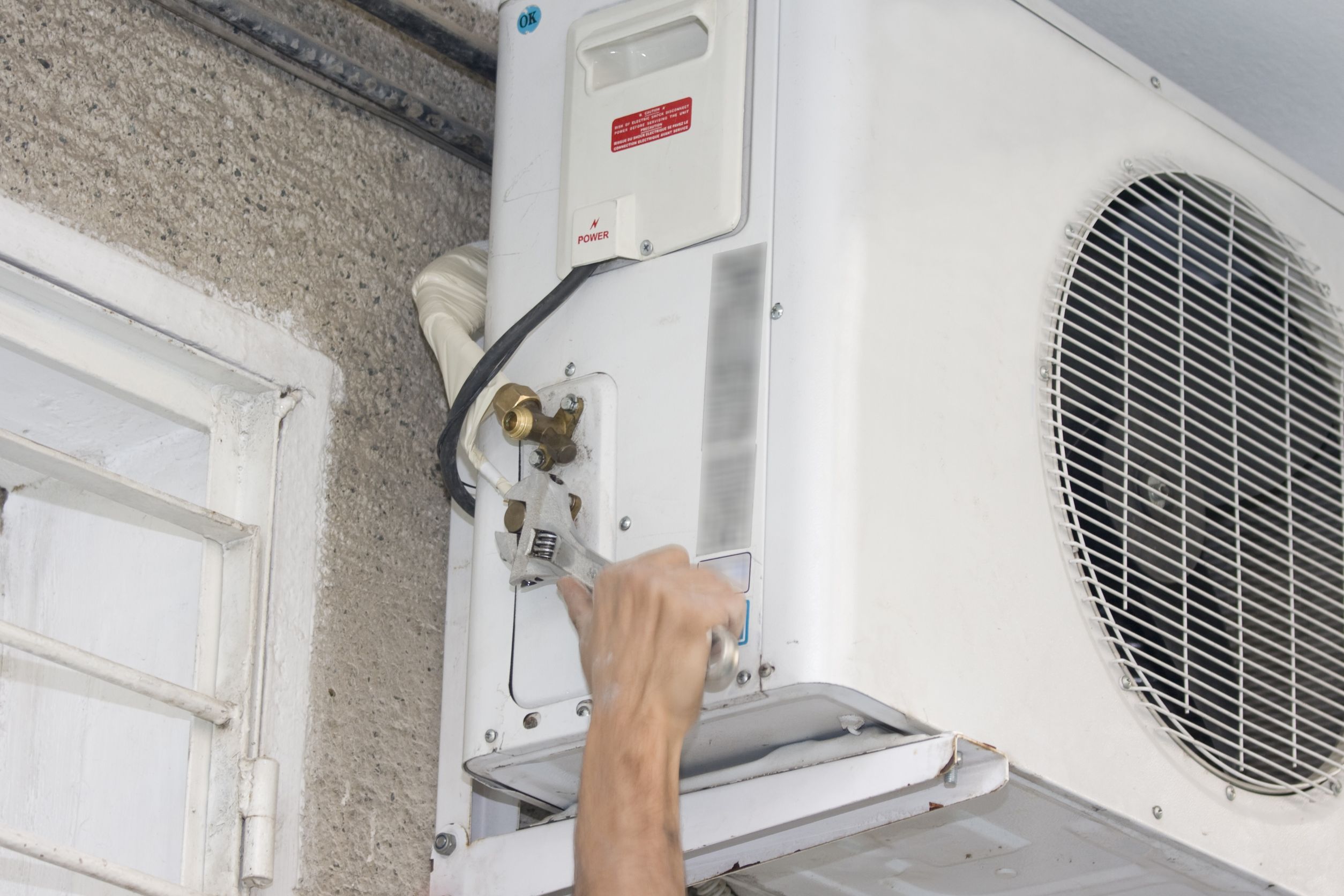 How to Know When to Call for AC Maintenance in Arvada