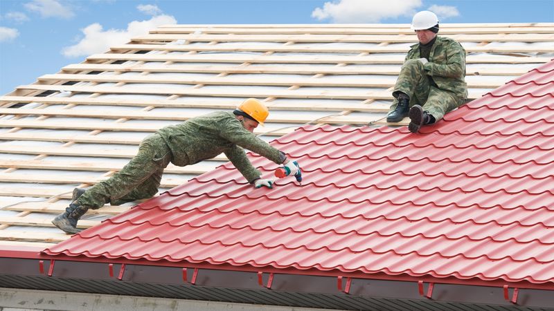 Why Homeowners Should Get Roof Maintenance in Naples, Florida